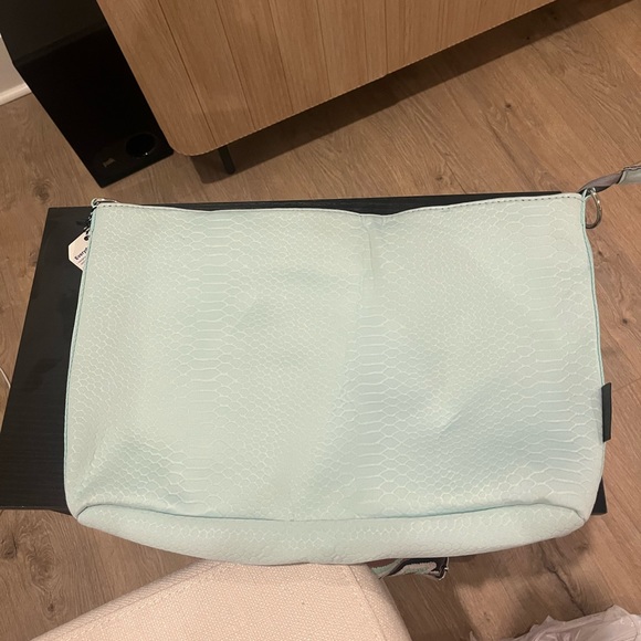 Purse - Picture 3 of 4